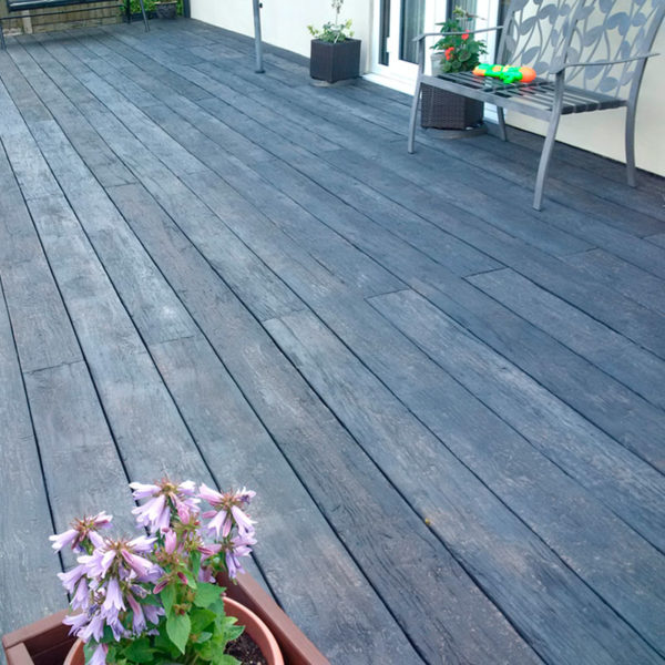 LazyLawn Millboard decking in Weathered Oak